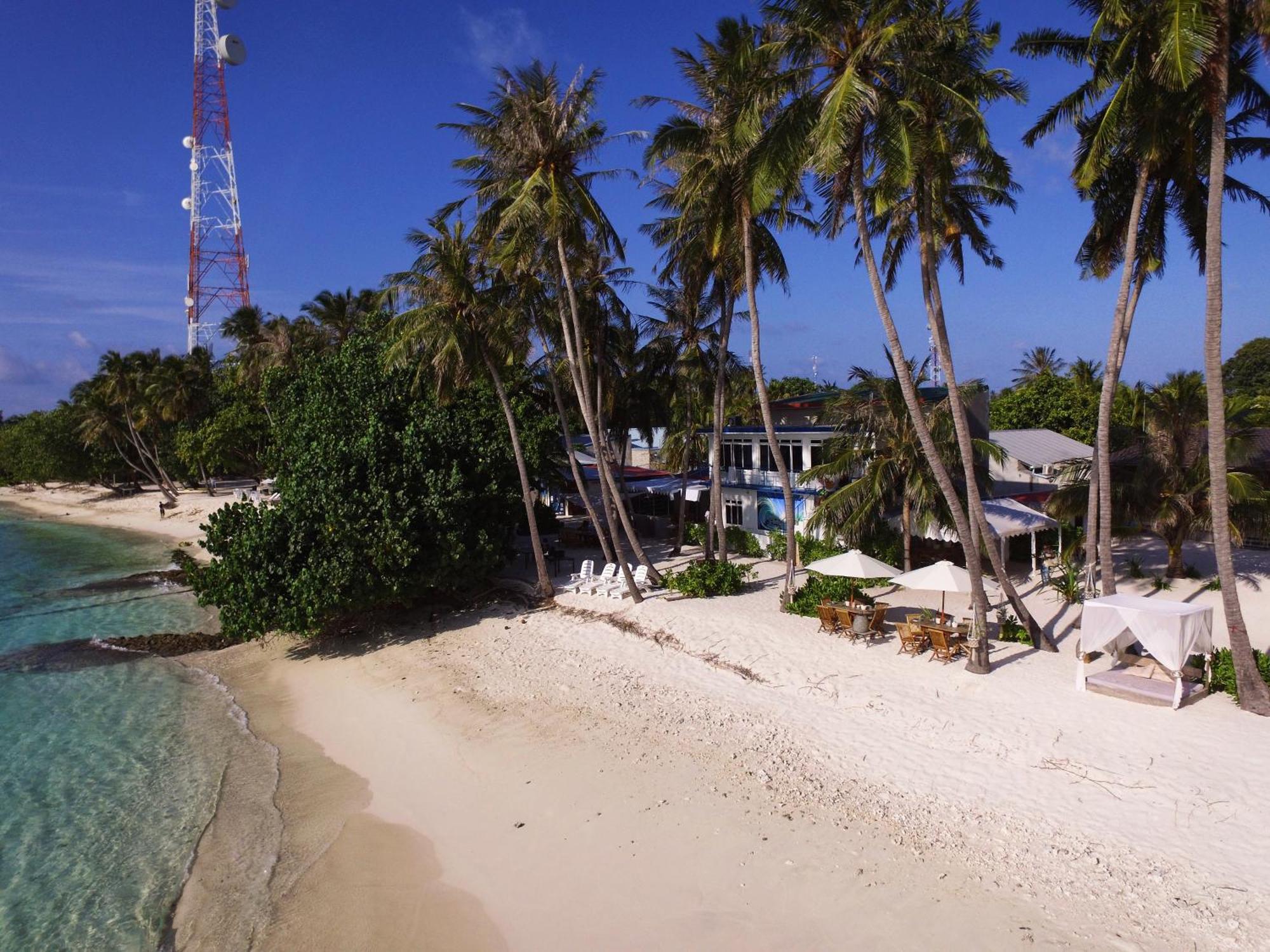 Hotel Batuta Maldives Surf View Thulusdhoo Exteriér fotografie