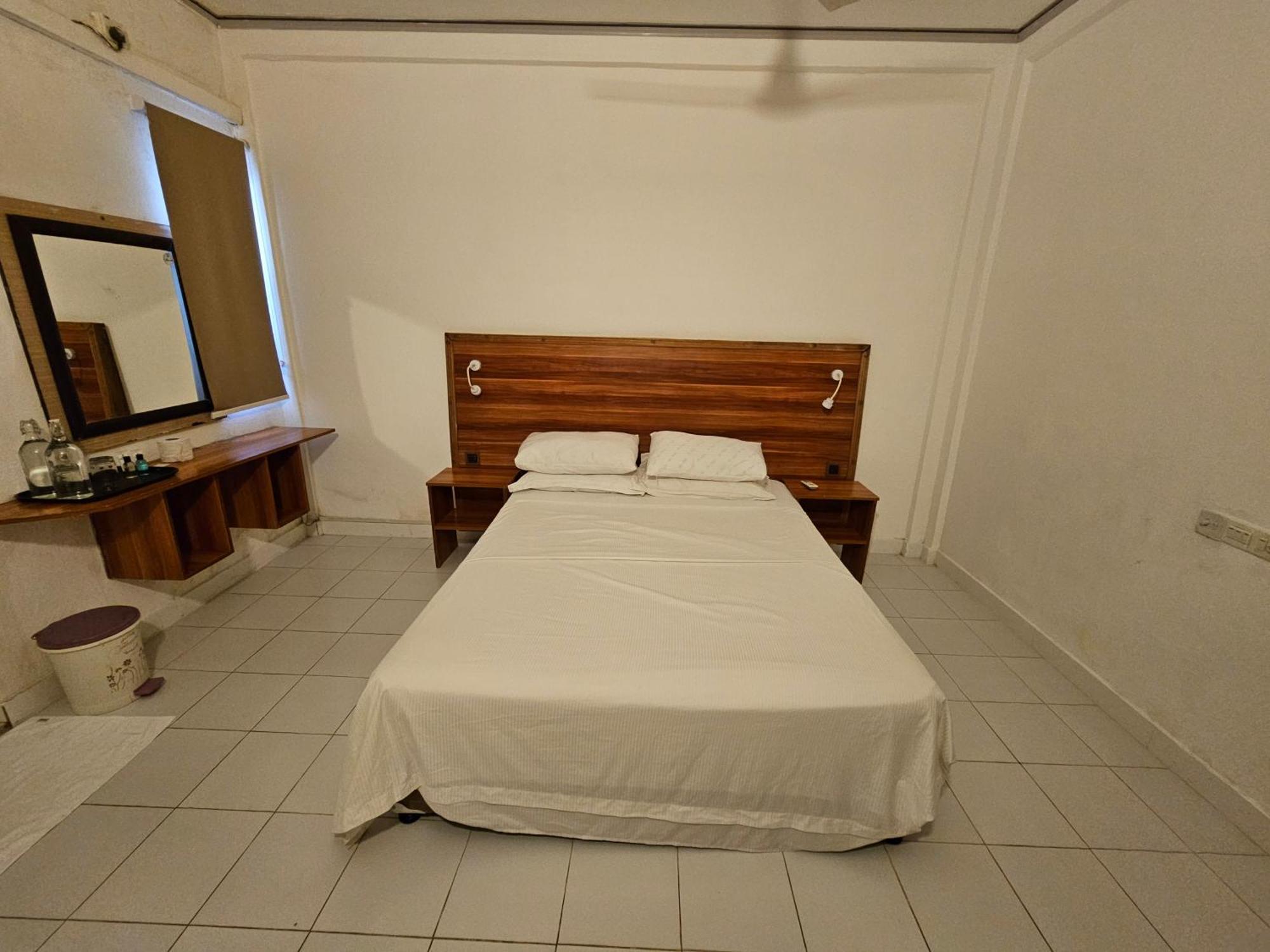 Hotel Batuta Maldives Surf View Thulusdhoo Pokoj fotografie