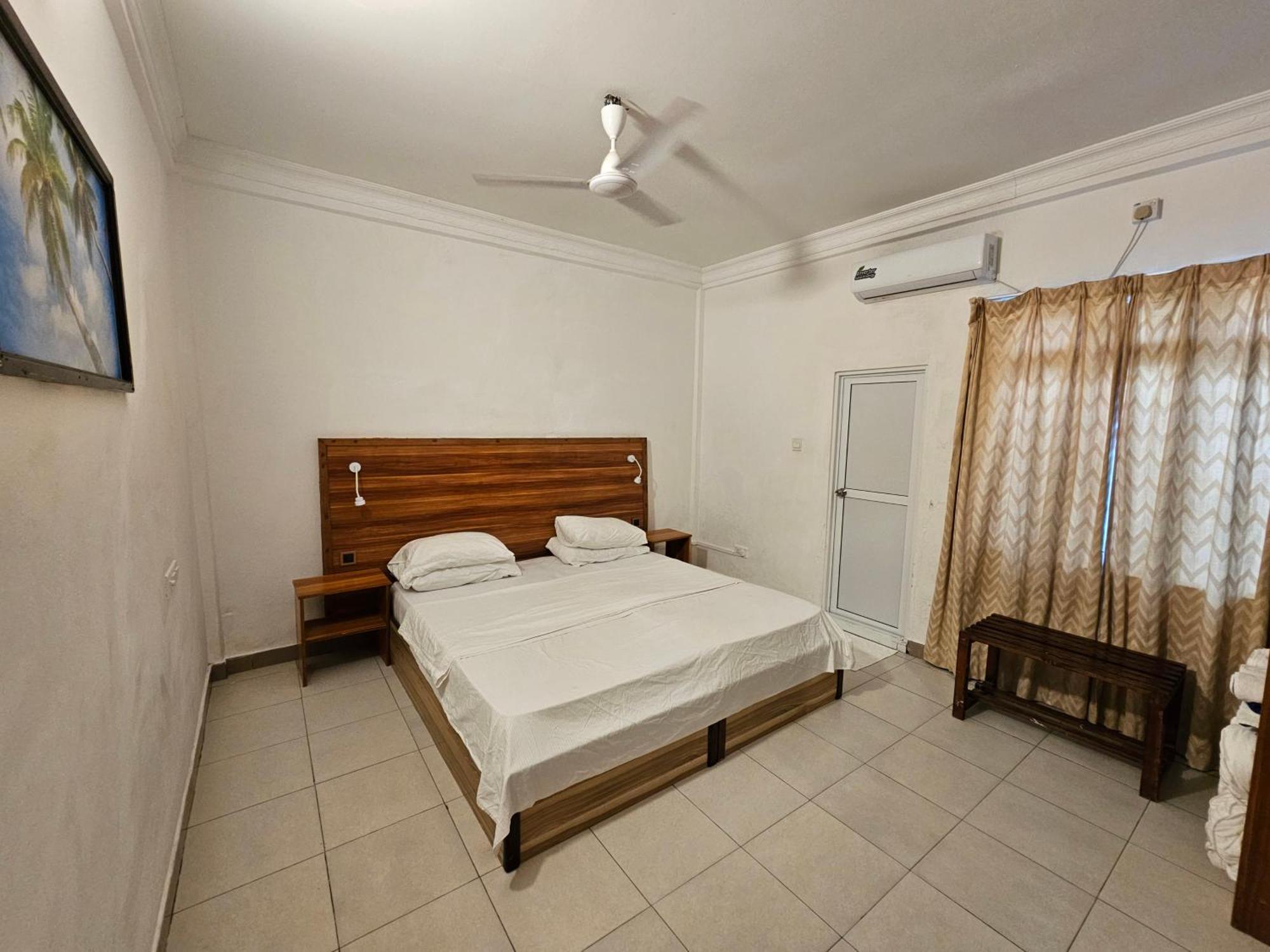 Hotel Batuta Maldives Surf View Thulusdhoo Pokoj fotografie