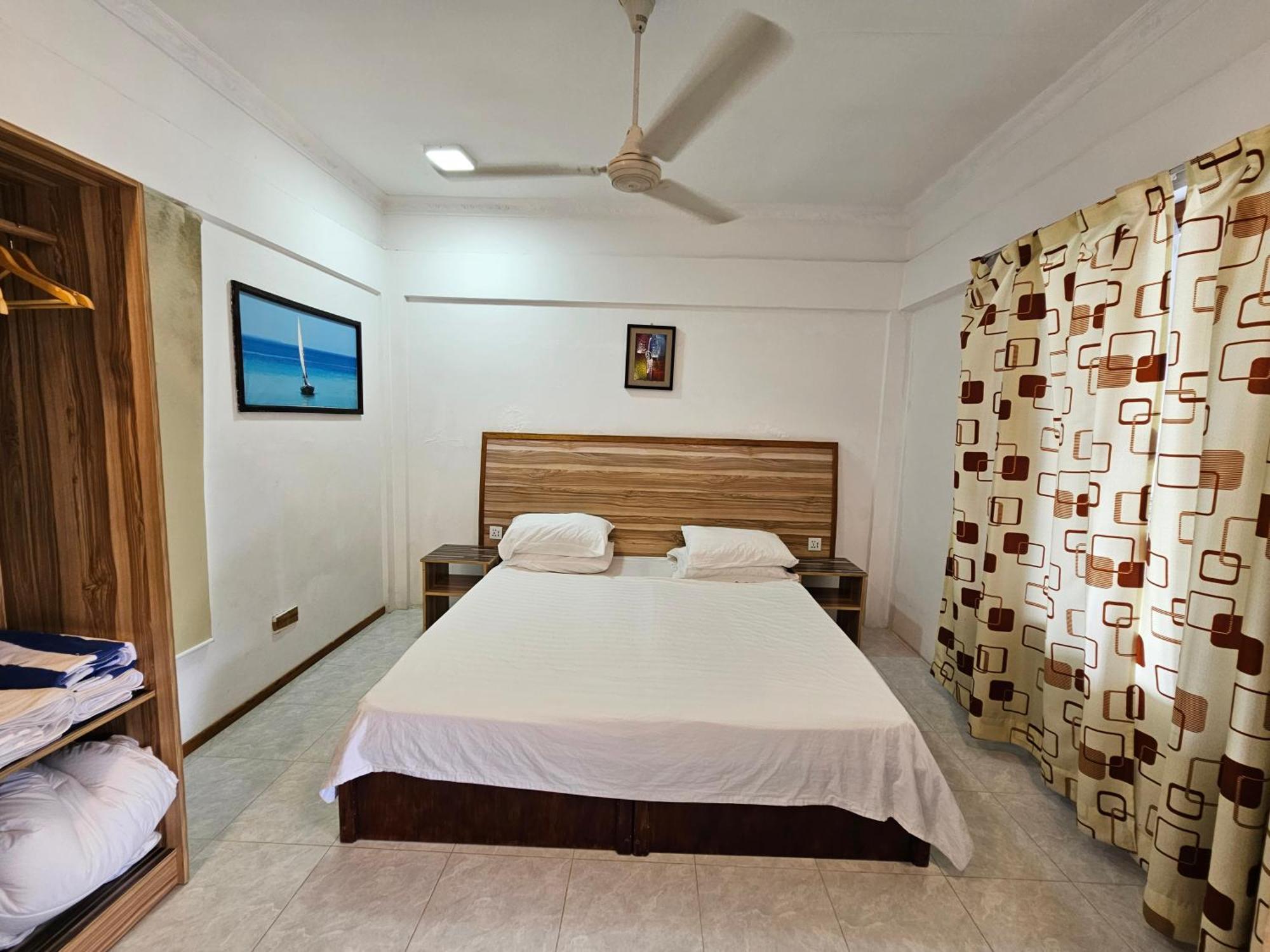 Hotel Batuta Maldives Surf View Thulusdhoo Pokoj fotografie