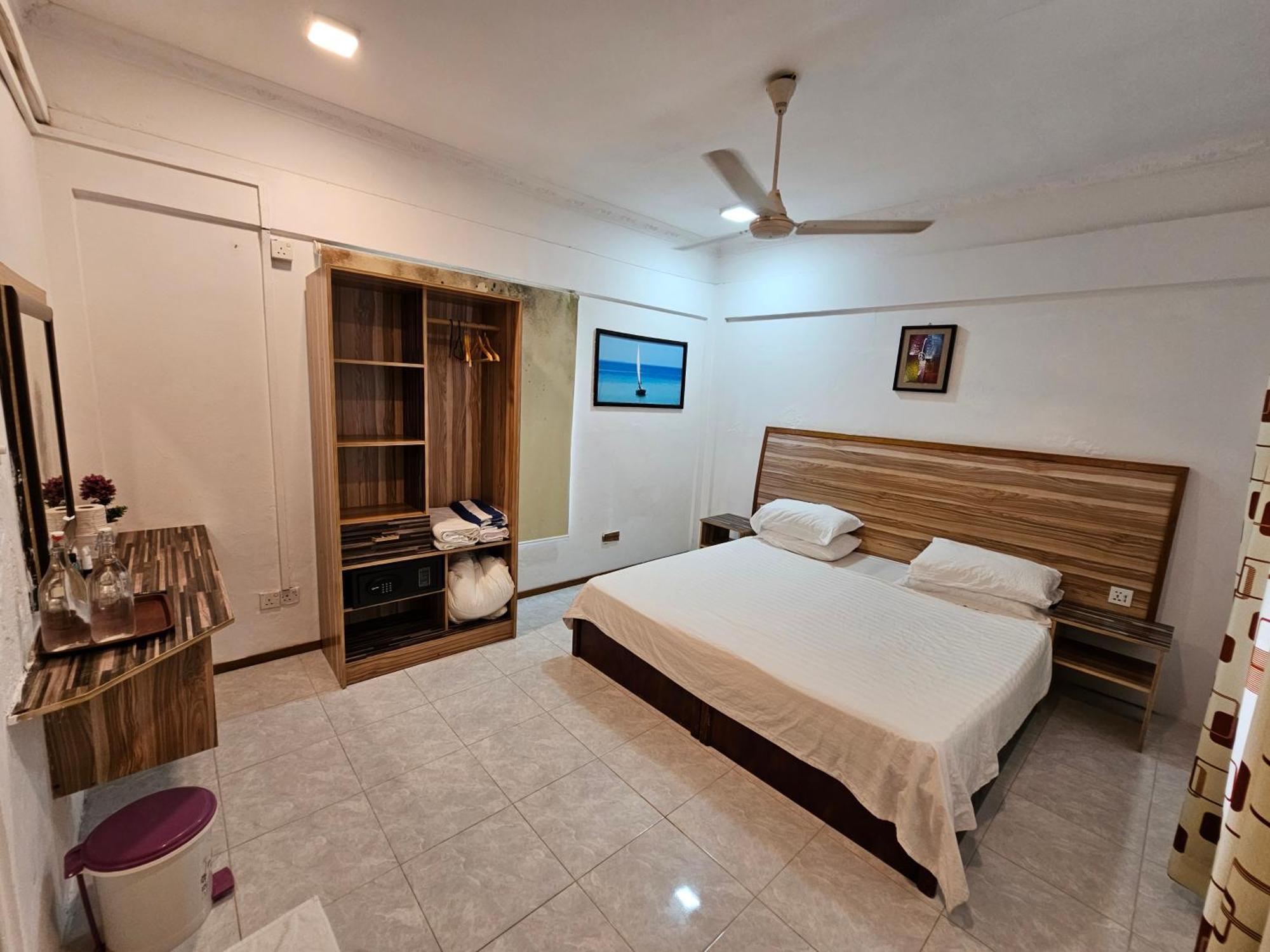 Hotel Batuta Maldives Surf View Thulusdhoo Exteriér fotografie
