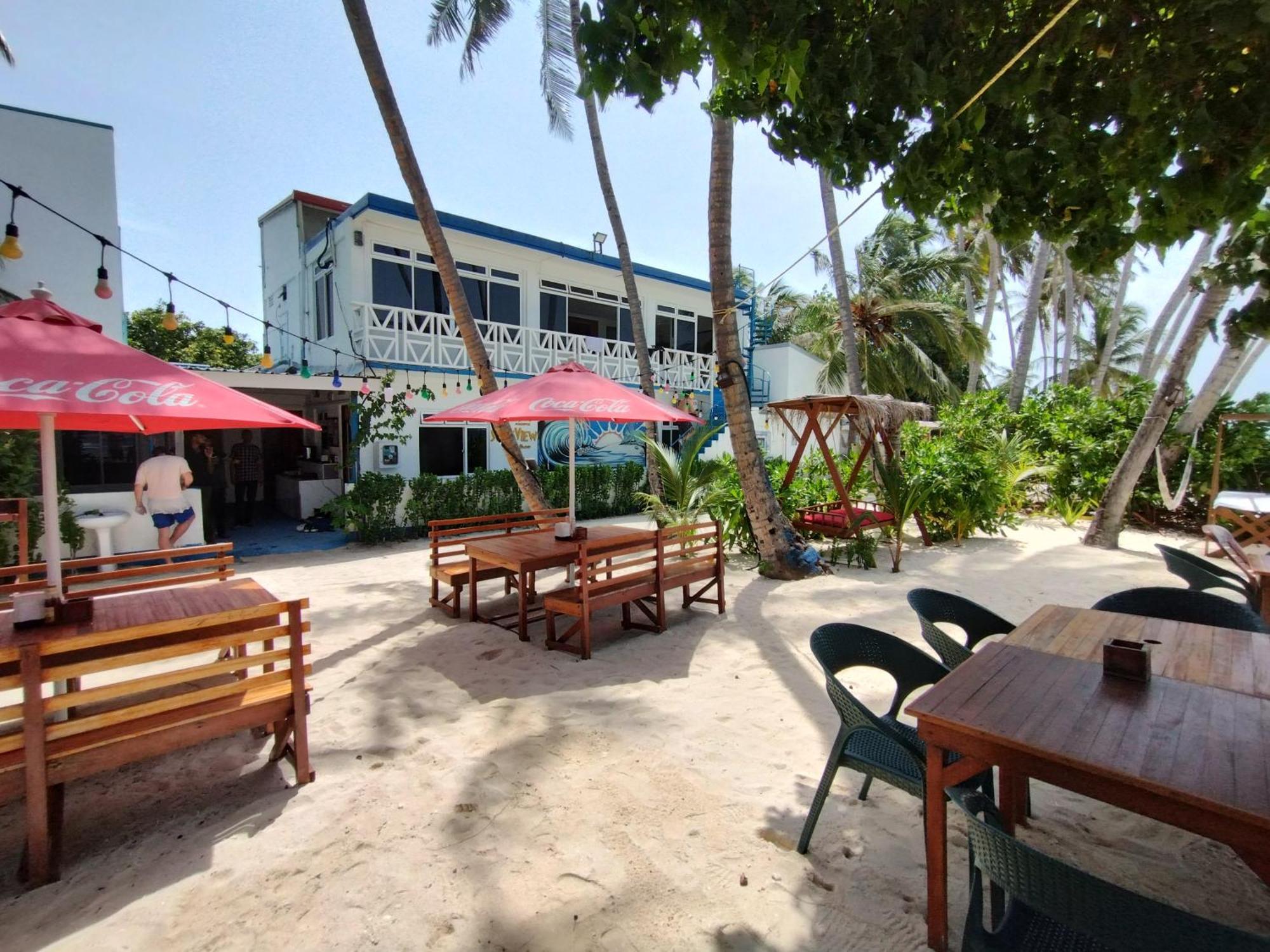 Hotel Batuta Maldives Surf View Thulusdhoo Exteriér fotografie