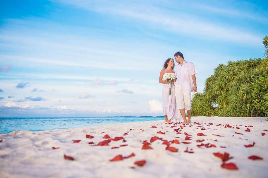Hotel Batuta Maldives Surf View Thulusdhoo Exteriér fotografie