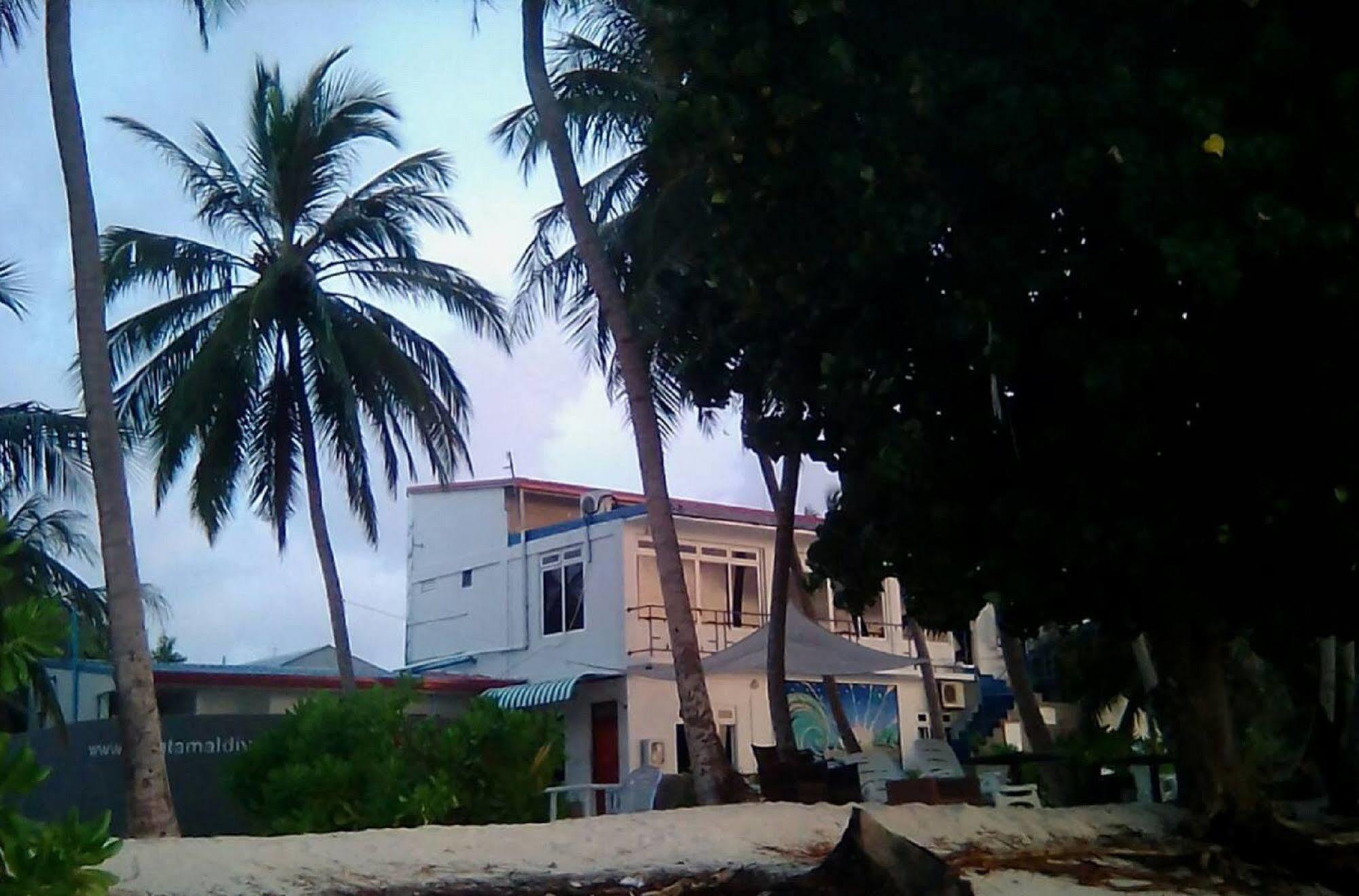 Hotel Batuta Maldives Surf View Thulusdhoo Exteriér fotografie