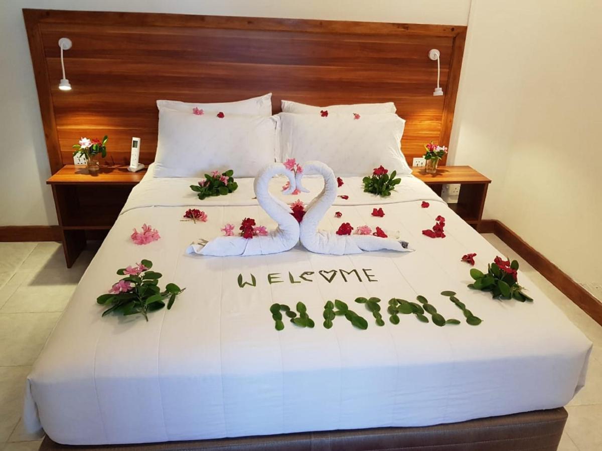 Hotel Batuta Maldives Surf View Thulusdhoo Exteriér fotografie
